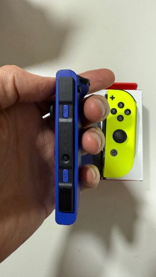 Joy-Con Pair Azul Neón y Amarillo Neón