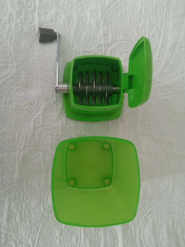 Tritatutto antico Swing-A-Way per ghiaccio