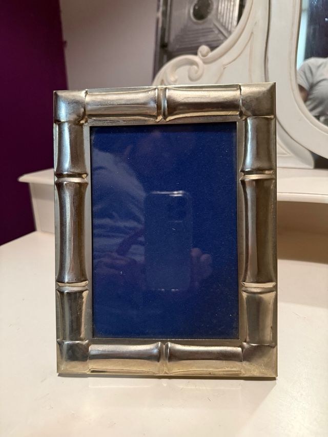 Stipite per foto in argento con design in bambù