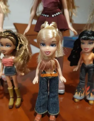 6 Bambole Bratz e Accessori