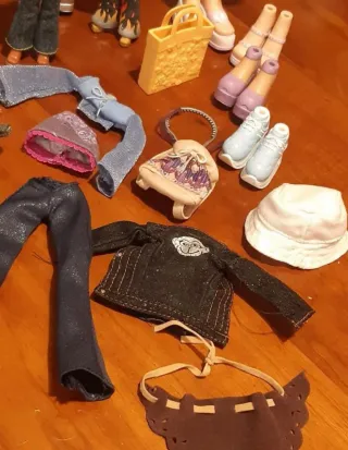 6 Bambole Bratz e Accessori