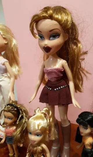 6 Bambole Bratz e Accessori