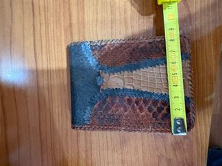 Cartera de piel cocodrilo