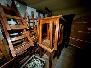 Lote sillas y taburetes madera bar