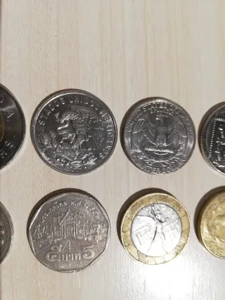12 MONEDAS EXTRANJERAS