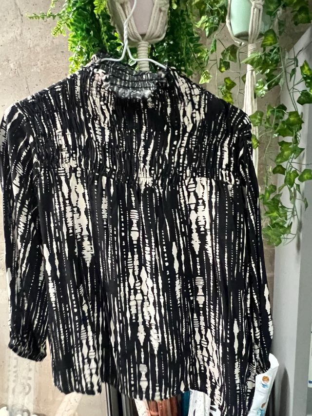 Blusa cuello cisne engomado talla única