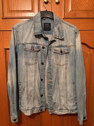 Dos cazadoras vaqueras Zara