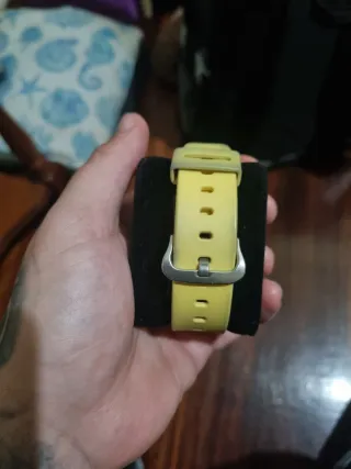 Casio G-Shock con su estuche original