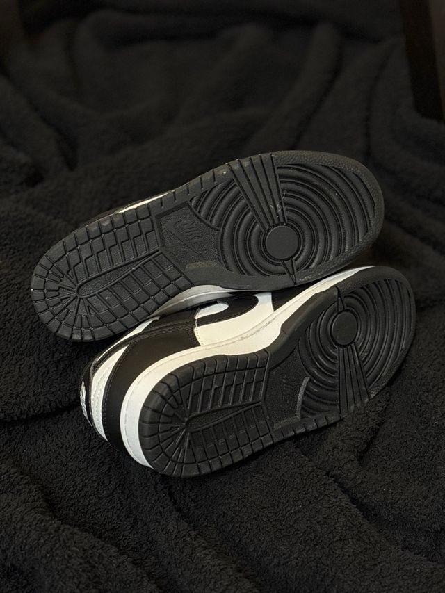 Nike Dunk Low Blanco y Negro