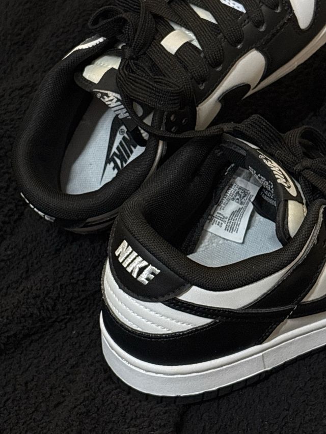 Nike Dunk Low Blanco y Negro