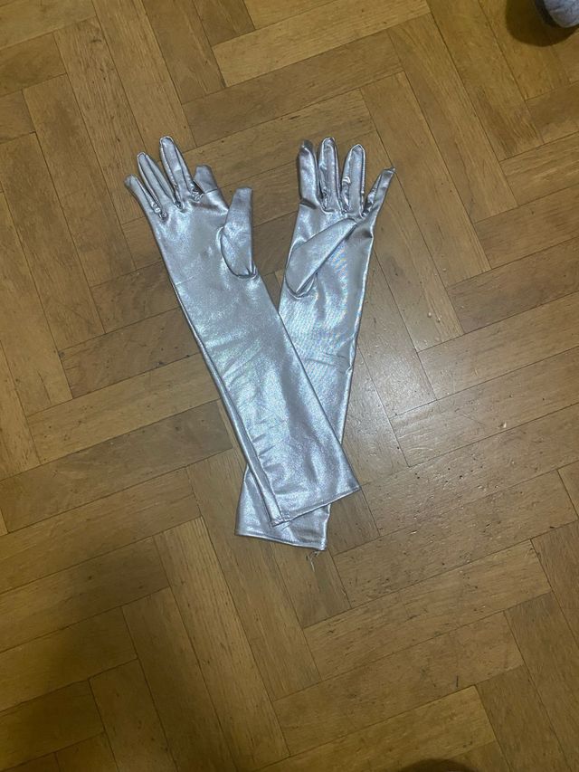 Guantes largos plateados