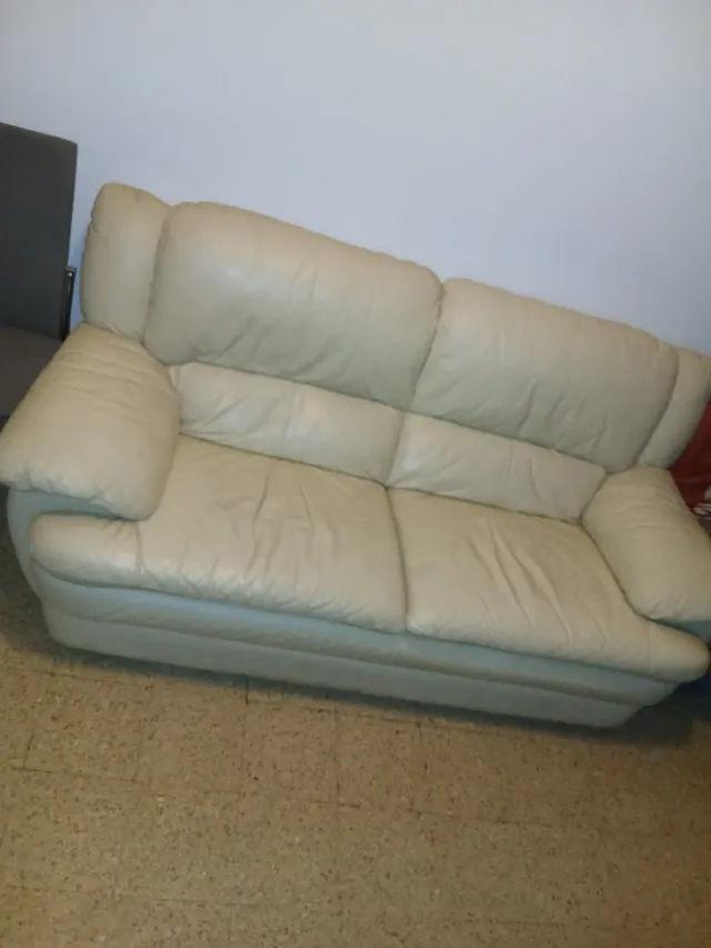 Sofá de piel beige de 195cm