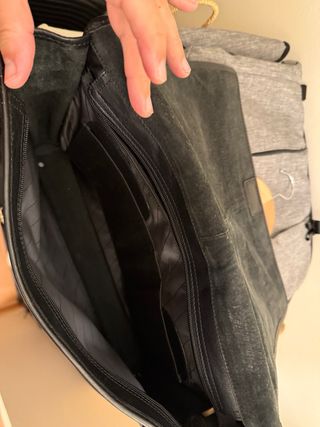 Bandolera de piel negra