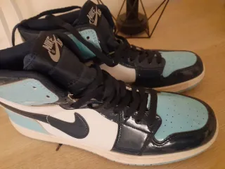 Nike Air Jordan 1 Teal