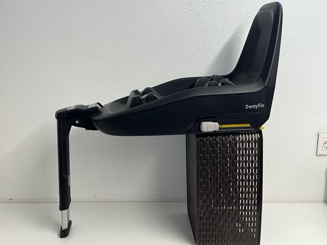 Silla Bebé Confort 2 Way Pearl + Base Fix