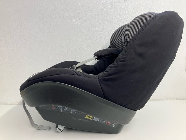 Silla Bebé Confort 2 Way Pearl + Base Fix