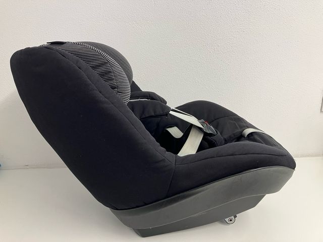 Silla Bebé Confort 2 Way Pearl + Base Fix