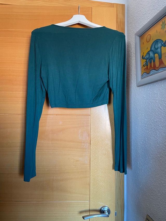 Top manga larga verde