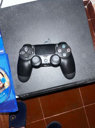 Console PS4 Nera