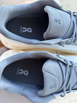 Zapatillas On Running Cloudtilt Gris/Blanco