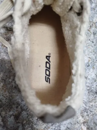 Zapatillas grises casual forradas nuevas