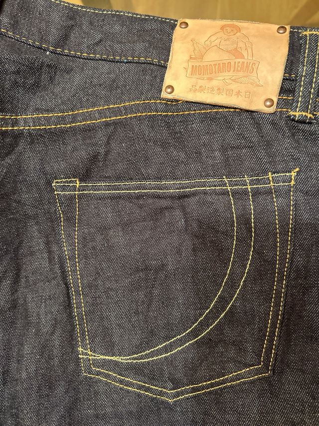 Vaqueros. Momotaro Jeans índigo.