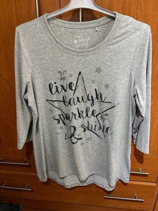 Camiseta gris manga 3/4 con brillos