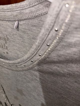 Camiseta gris manga 3/4 con brillos
