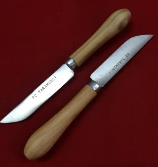 2 coltelli Taramundi da tavolo con punta arrotondata