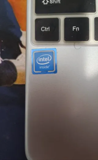 Portátil 14 8GB RAM 256GB SSD