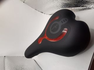 Sillín Btwin LookIn Xsenium Negro/Rojo