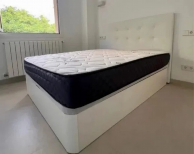 Cânapes e Colchões novos ao melhor preço. Colchões de 25cm e 30cm de espessura, viscoelásticos, com molas, colchão que se adapta completamente ao corpo. Cânape de madeira com base estofada em tecido 3D respirável, com 33cm de altura e grande capacidade no interior. Cores disponíveis: BRANCO, CEREJA, WENGÉ, CAMBRIAN Y ÁRTICO. Medidas disponíveis: 90/190, 105/190, 120/190, 135/190, 140/190, 140/200, 150/200, 160/200, 180/200. Disponibilidade de armários, sofá, mesa de jantar, cómoda, mesa auxiliar, beliche. Disponibilizamos serviço de transporte ao domicílio em 24h. Pagamento contra reembolso