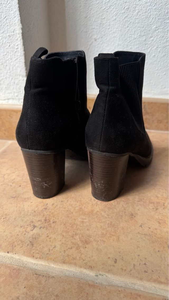 Botines negros tacón - 37