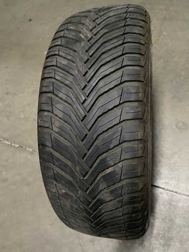 Neumáticos  MICHELIN 4 estaciones