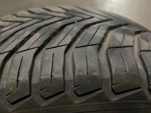 Neumáticos  MICHELIN 4 estaciones