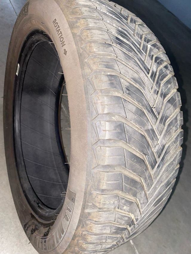Neumáticos  MICHELIN 4 estaciones