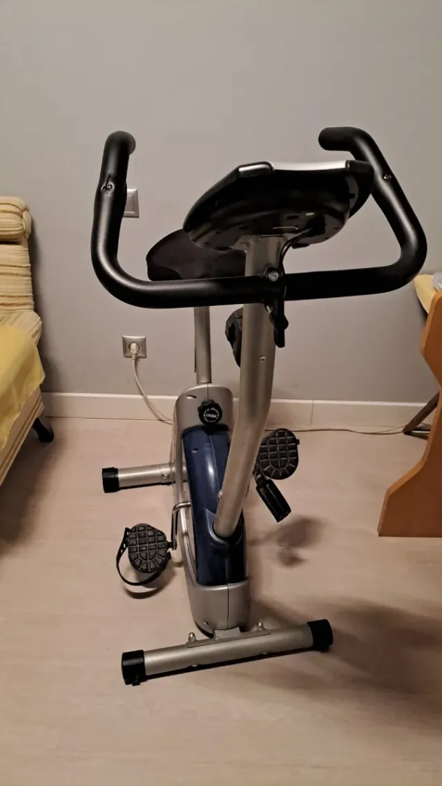 Bicicleta Estática BH Fitness Astra
