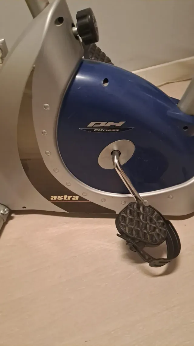 Bicicleta Estática BH Fitness Astra