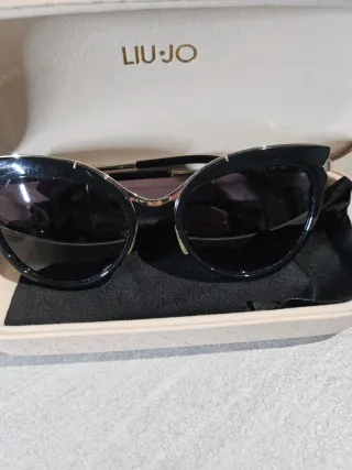 Occhiali da sole Liu Jo neri e oro