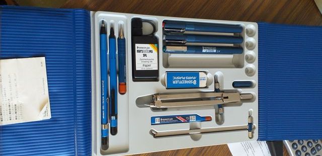 Juego de compás técnico Staedtler