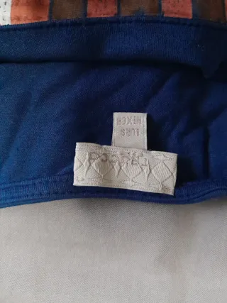 Blusa estampada azul y naranja