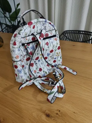 Mochila Parfois floral nueva con etiqueta