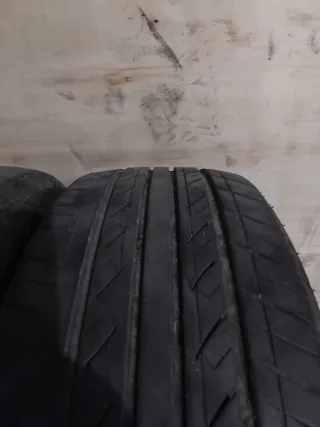 Neumático 205/65/15 94V