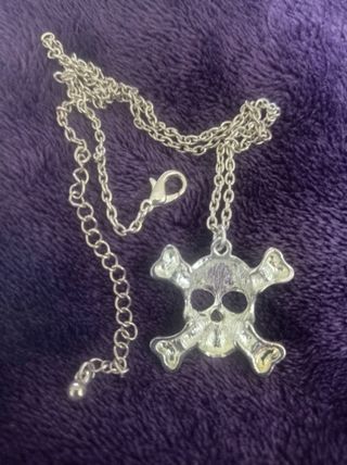 Colgante Calavera Vintage con Cadena