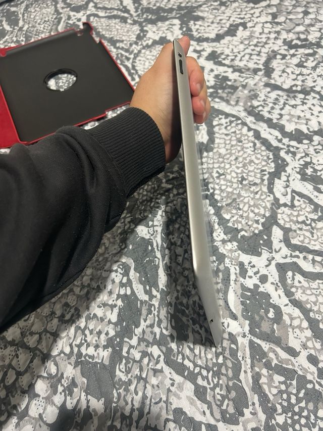 iPad 4 32GB Plata con funda