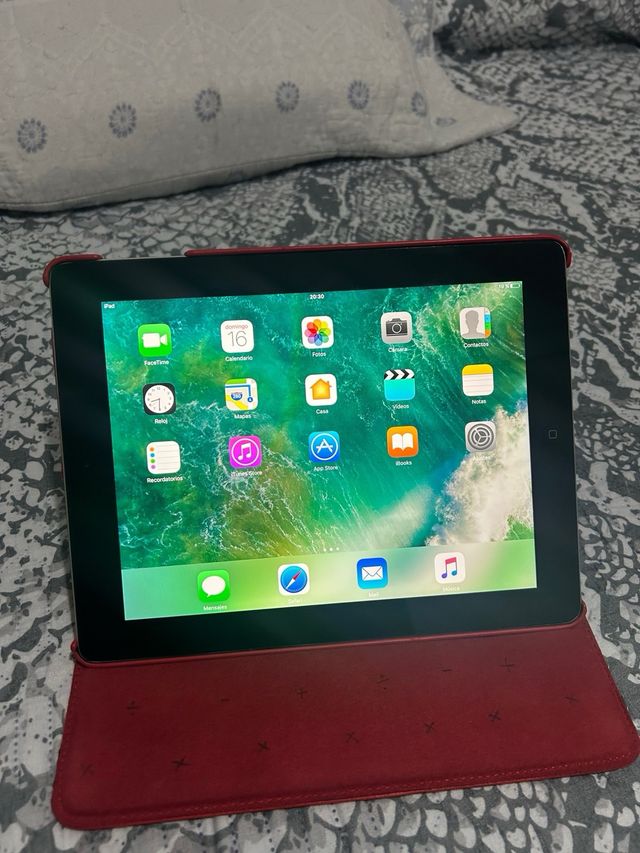 iPad 4 32GB Plata con funda