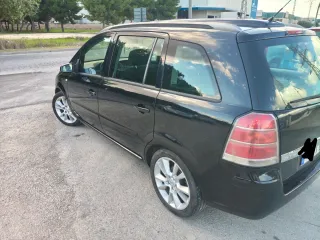 Opel Zafira 2005