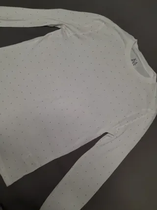 Blusa blanca con pedrería