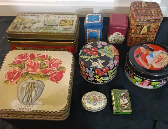 Lotto di 8 vecchie scatole metalliche