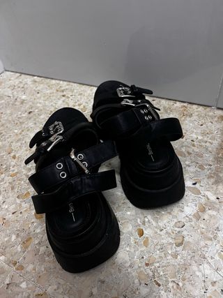 Sandalias Bershka Negras Plataforma Hebillas